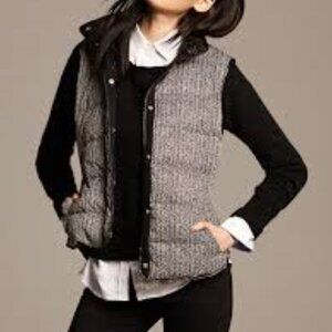 BANANA REPUBLIC Women's Brown Herringbone Puffer Vest. Size XS